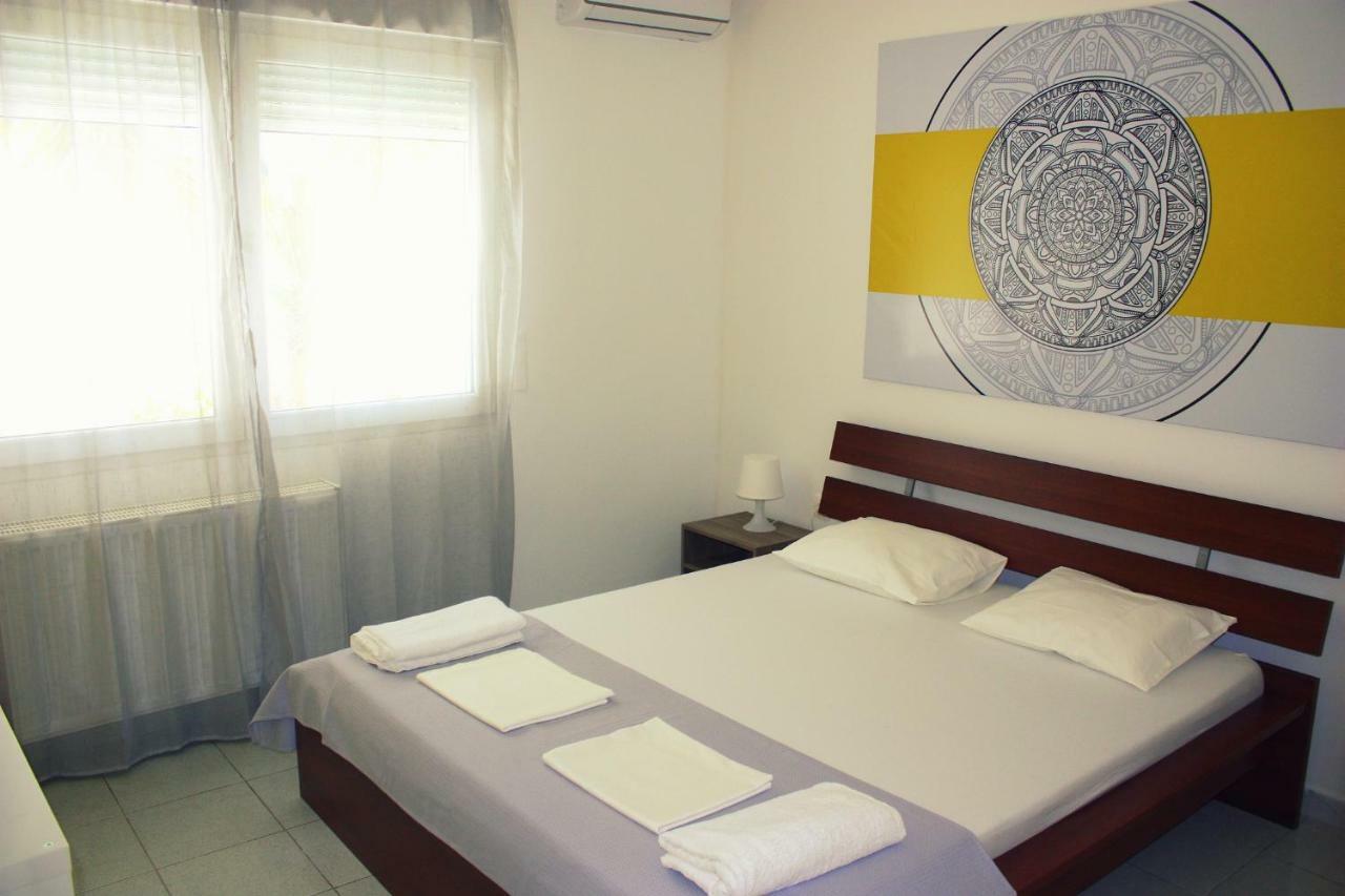 Nei Epivates Rental Rooms 50M From The Beach Néi Epivátesz Kültér fotó