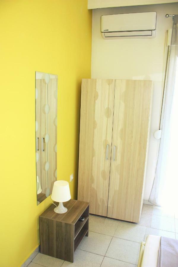 Nei Epivates Rental Rooms 50M From The Beach Néi Epivátesz Kültér fotó